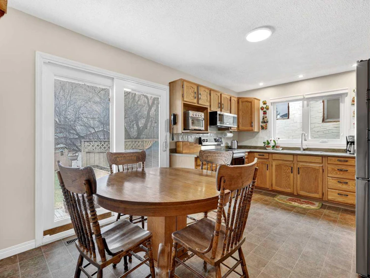 1415 108 Avenue SW, Calgary, AB, T2W 0C6 - 16