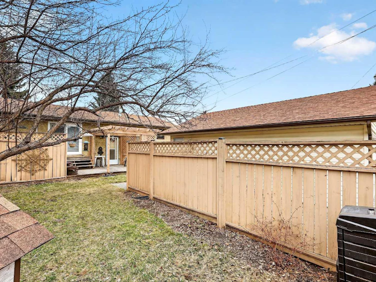 1415 108 Avenue SW, Calgary, AB, T2W 0C6 - 39