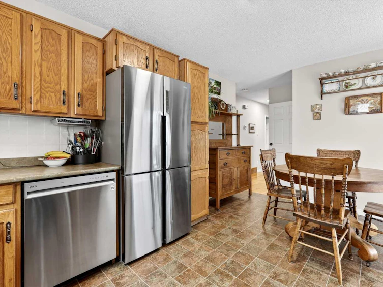 1415 108 Avenue SW, Calgary, AB, T2W 0C6 - 12