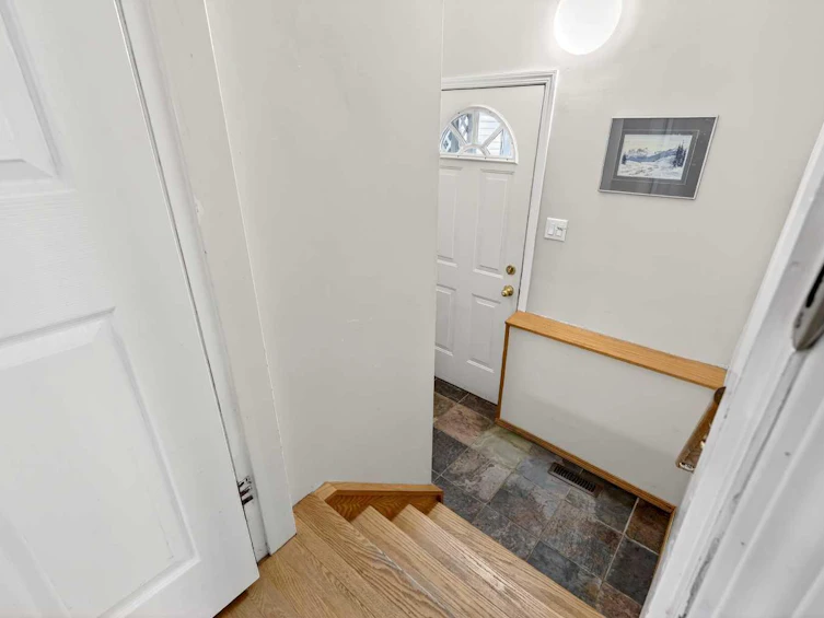 1415 108 Avenue SW, Calgary, AB, T2W 0C6 - 25