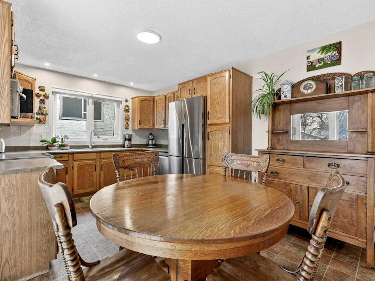 1415 108 Avenue SW, Calgary, AB, T2W 0C6 - 17