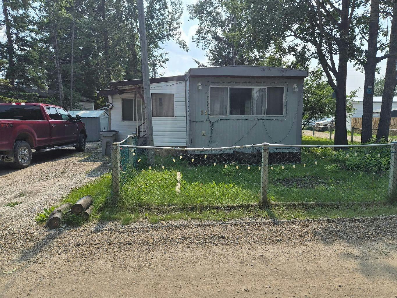 35-810 56 Street, Edson, AB, T7E 1Y3