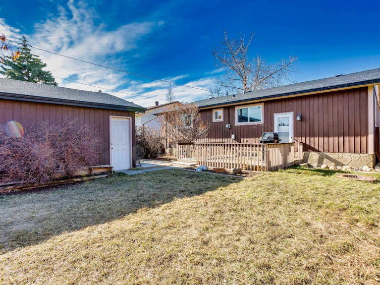 23 Queen Isabella Close SE, Calgary, AB, T2J 3R2 - 29
