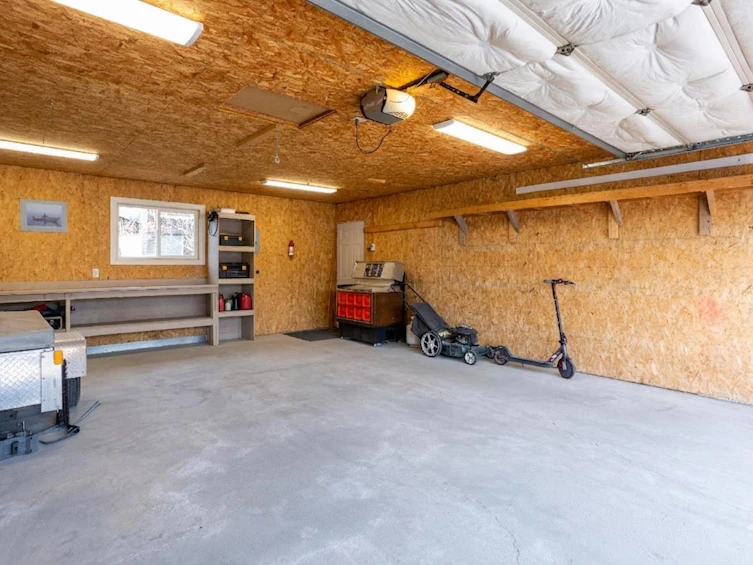 23 Queen Isabella Close SE, Calgary, AB, T2J 3R2 - 25
