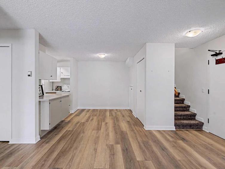 302A-7301 4a Street SW, Calgary, AB, T2N 4V8 - 10