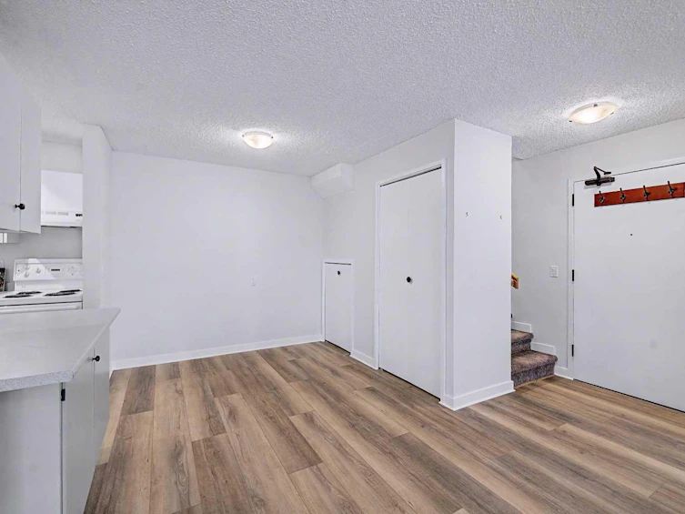 302A-7301 4a Street SW, Calgary, AB, T2N 4V8 - 30