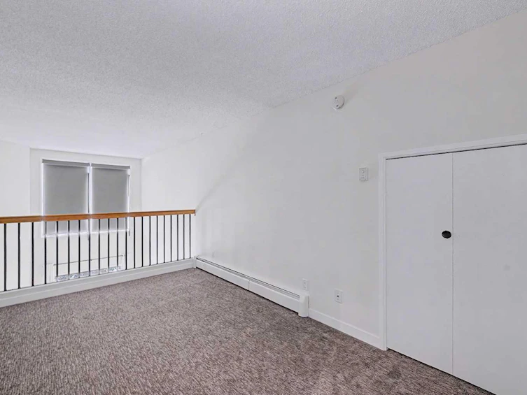 302A-7301 4a Street SW, Calgary, AB, T2N 4V8 - 32