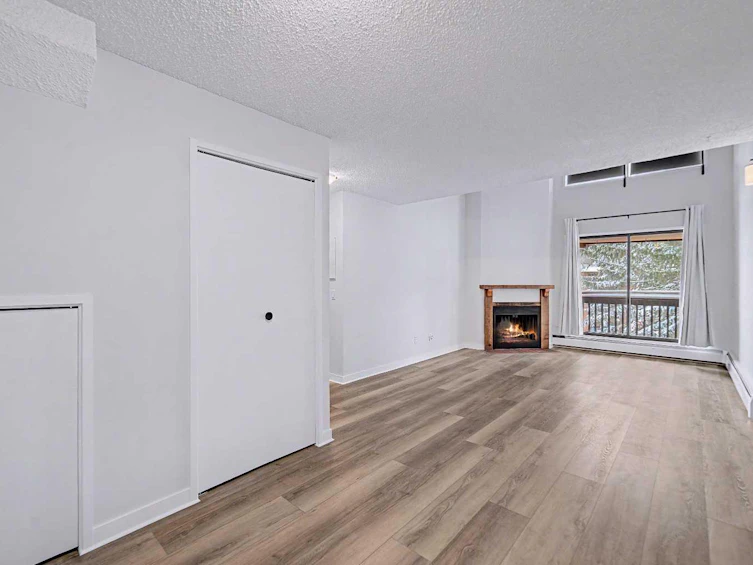 302A-7301 4a Street SW, Calgary, AB, T2N 4V8 - 11