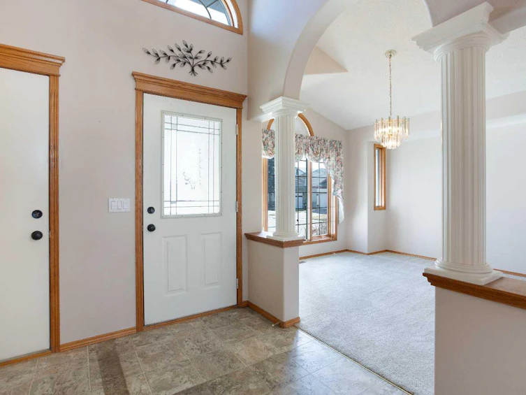 54 Shawbrooke Place SW, Calgary, AB, T2Y 3B8 - 3
