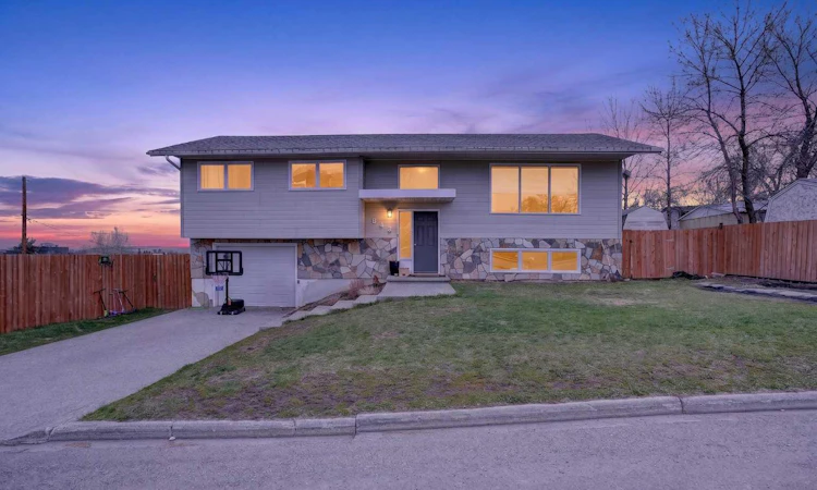 943 East Avenue