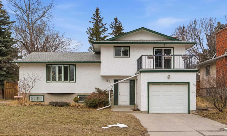 5048 Dalhart Road NW