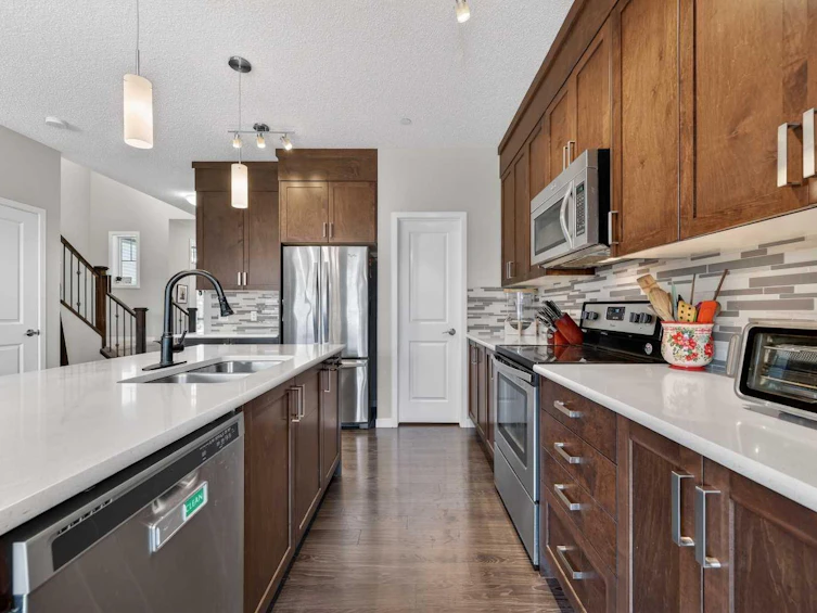 15 Fireside Crescent, Cochrane, AB, T4C 2L4 - 8