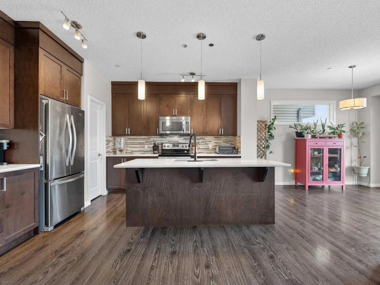 15 Fireside Crescent, Cochrane, AB, T4C 2L4 - 6