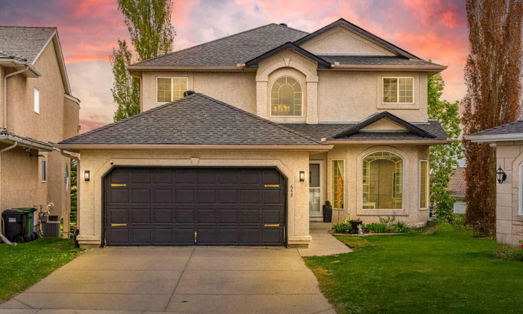 648 Scimitar Bay NW