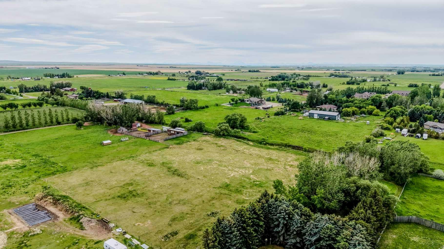 on Range Rd 20 5a, Warner, AB, T0K 2S0