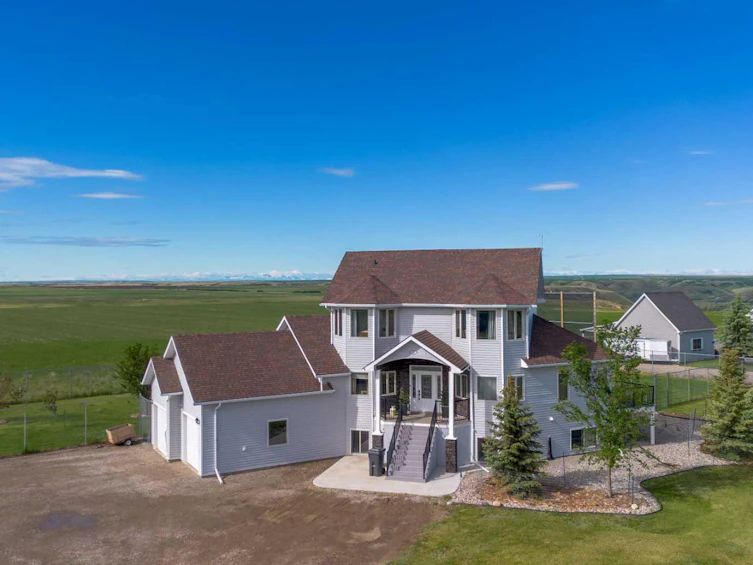 406 Meadow Lark Drive, Lethbridge, AB, T1J 4R9