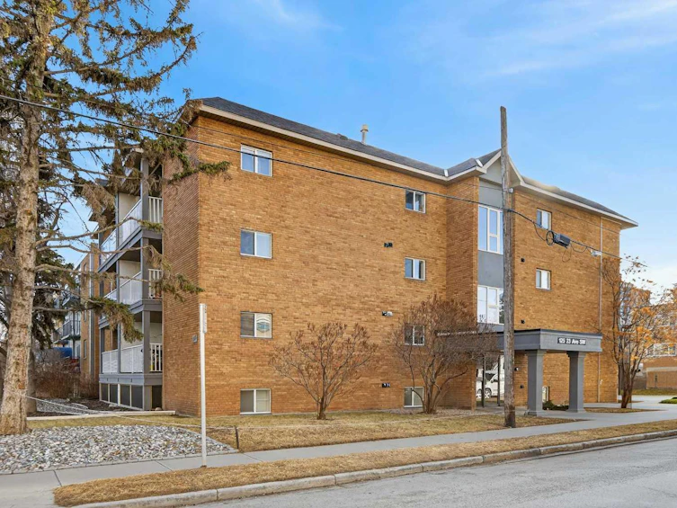 2-125 23 Avenue SW, Calgary, AB, T2S 0H9 - 23