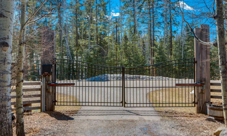 20 Mountain View Park