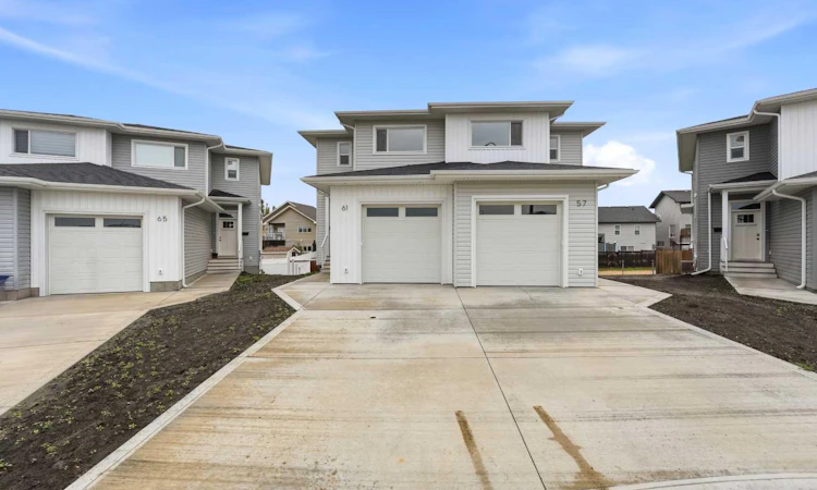 57 Pinnacle Close
