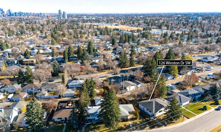 126 Winston Drive SW