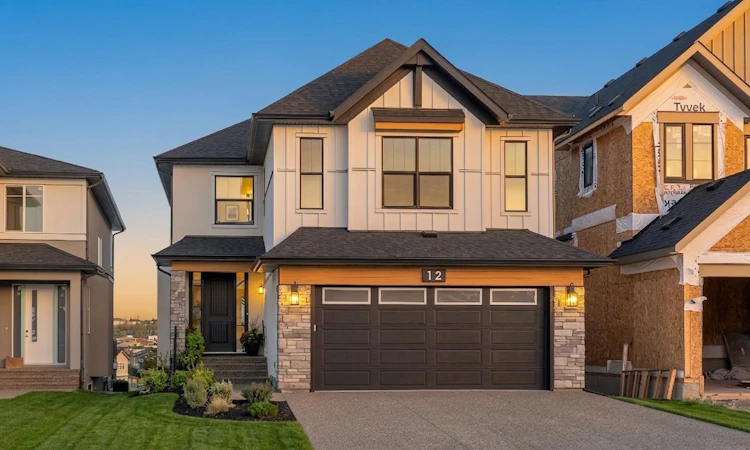 12 Spring Creek Point SW