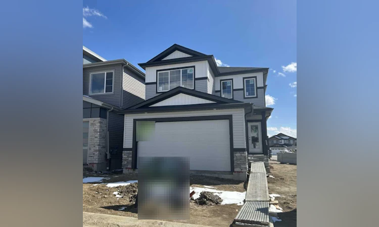 84 Linden Place