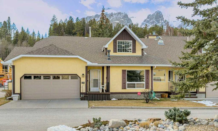 35-216 Three Sisters Drive