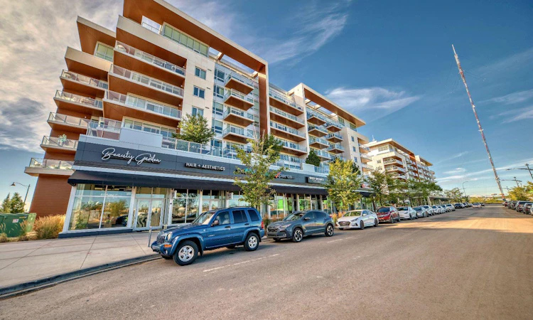 112-8445 Broadcast Avenue SW
