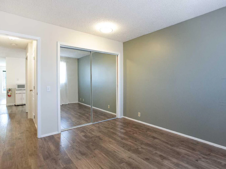 1144 Berkley Drive NW, Calgary, AB, T3K 1E4 - 10