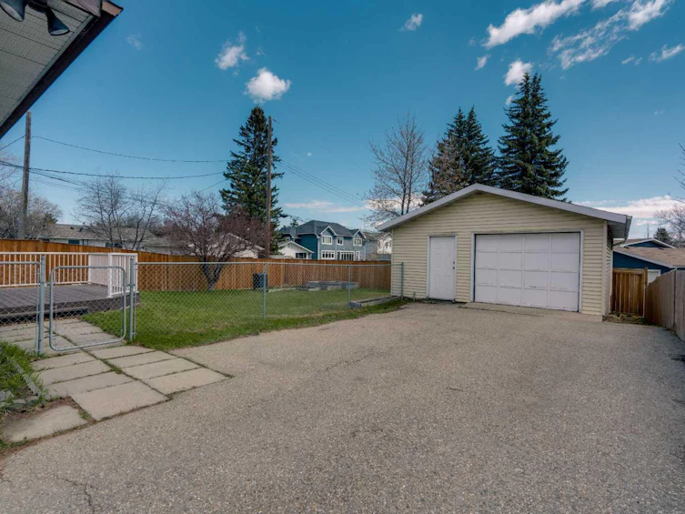 212 Westwood Drive SW, Calgary, AB, T3C 2W3 - 28