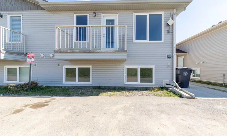 3(C)-4406 Lake Drive