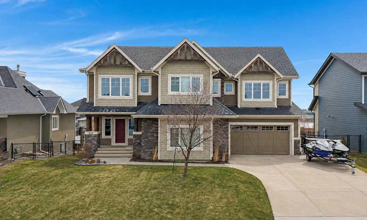 928 East Lakeview Road
