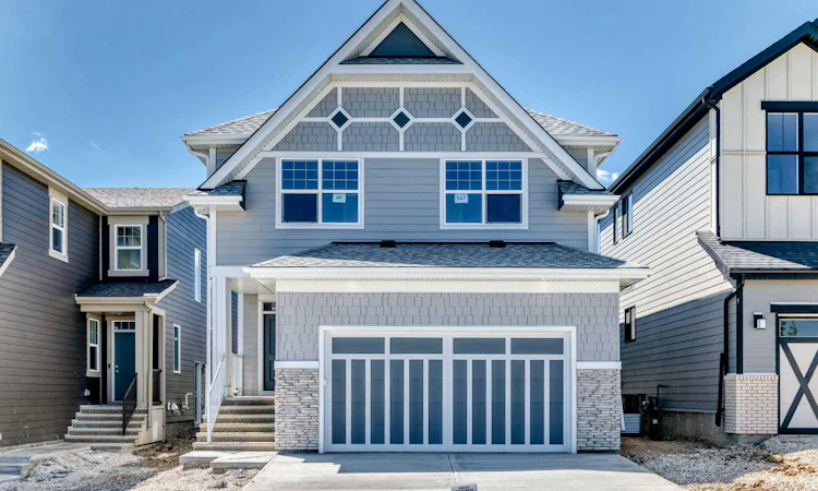 547 Mercado Avenue SE