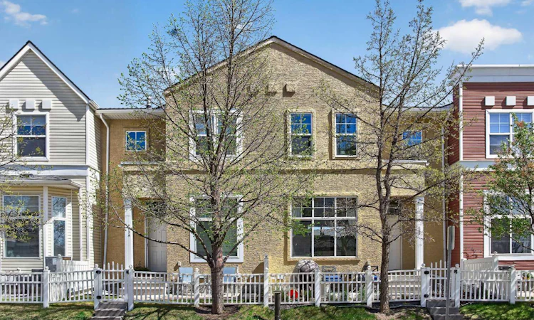 138 Promenade Way SE