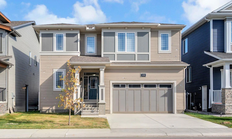 155 Carringham Way NW