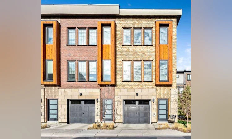 102-81 Greenbriar Place NW