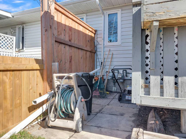 60 Cosgrove Close, Red Deer, AB, T4P 3N5 - 8