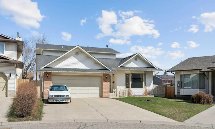 40 Scenic Place NW