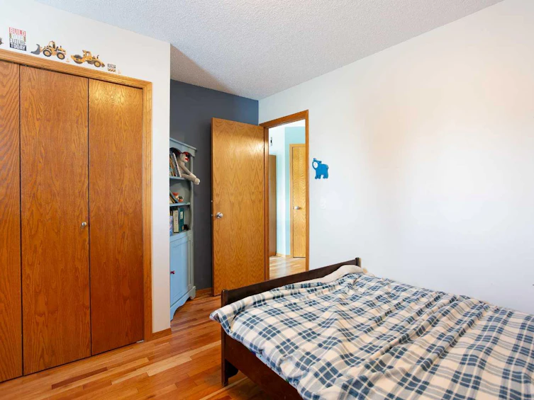 1771 Meadowbrook Drive SE, Airdrie, AB, T4A 2A4 - 12