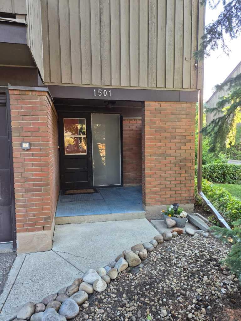 1501-9803 24 Street SW, Calgary, AB, T2V 1S5