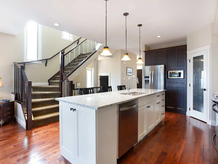 136 43 Avenue NW, Calgary, AB, T2K 0H6 - 5
