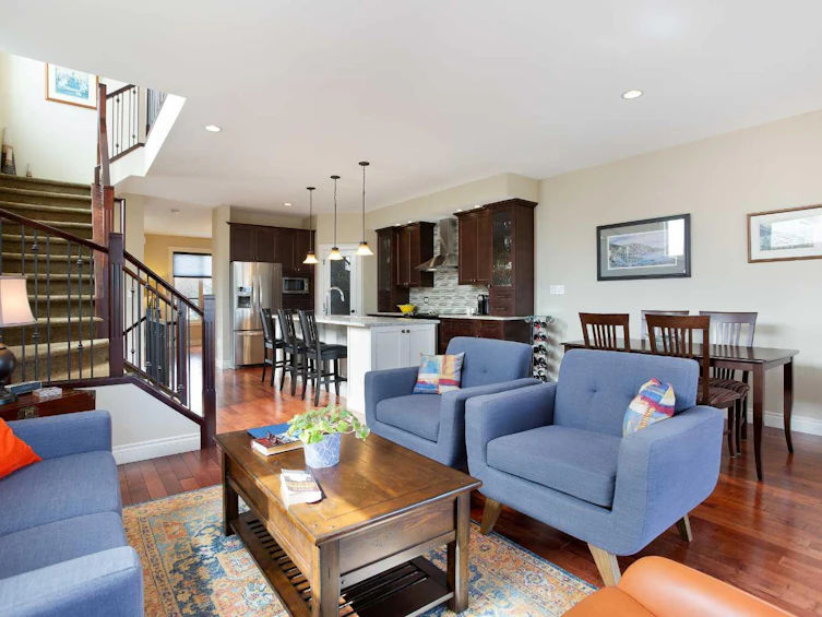 136 43 Avenue NW, Calgary, AB, T2K 0H6 - 3