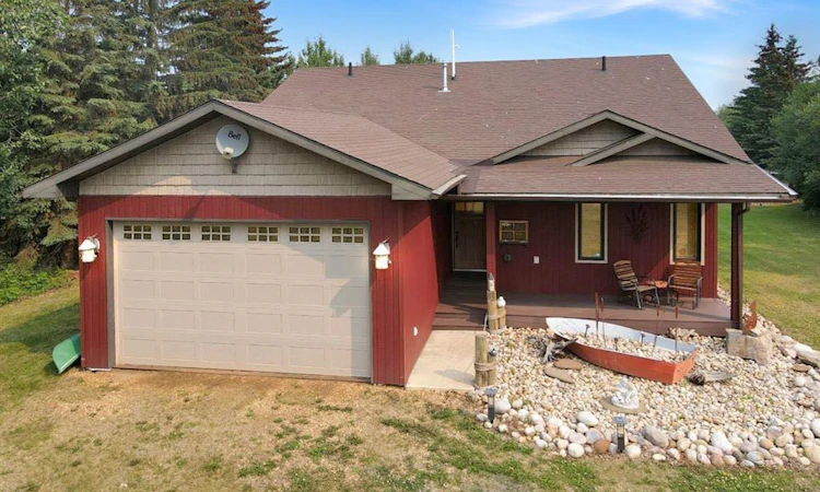 155 Peace River Avenue
