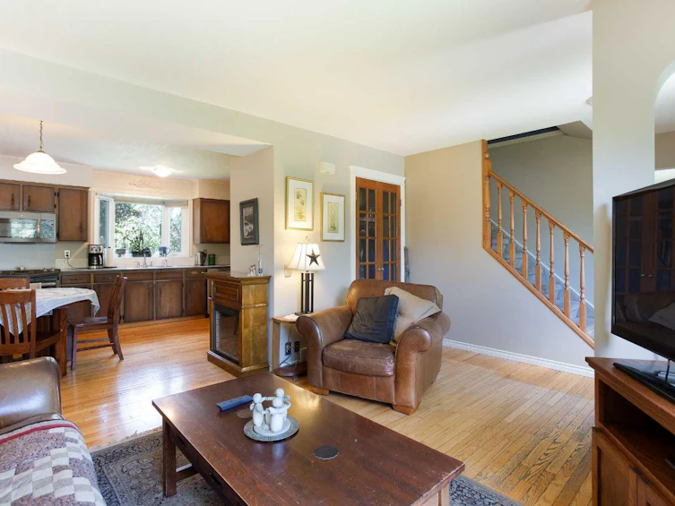 108 Silver Springs Drive NW, Calgary, AB, T3B 3G4 - 11