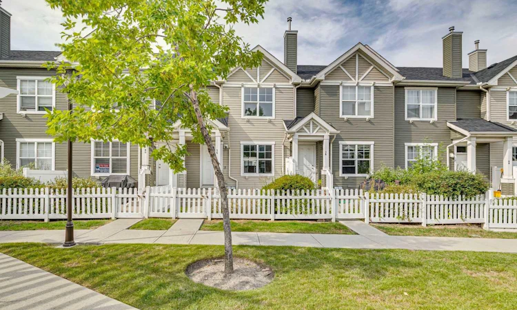 76 Elgin Gardens SE