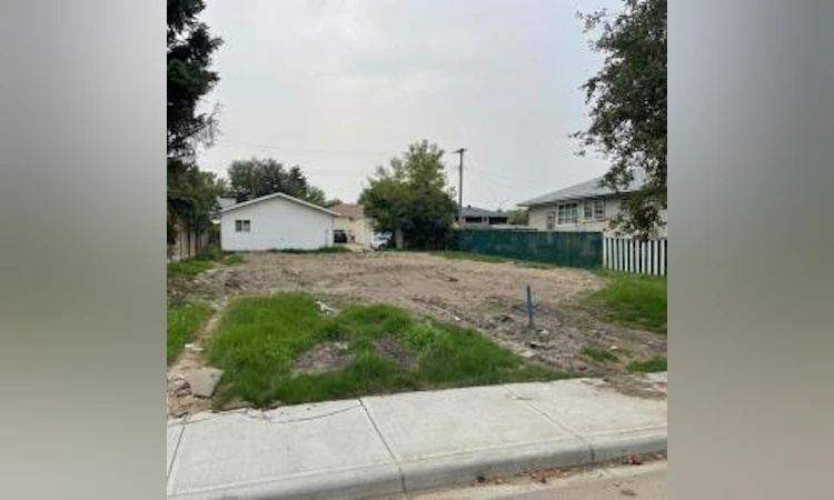 5827 60 Street