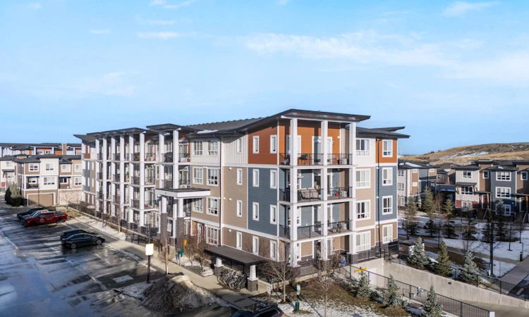 305-35 Walgrove SE