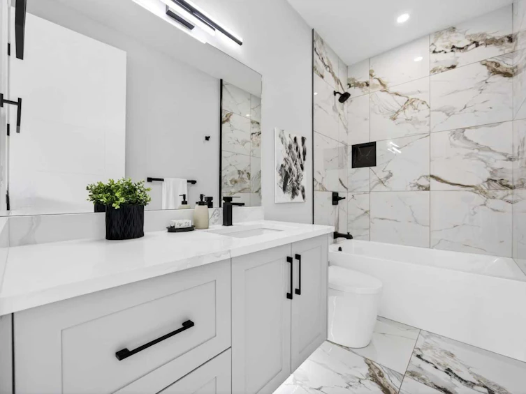 107 Hartford Road NW, Calgary, AB, T2K 2A7 - 35