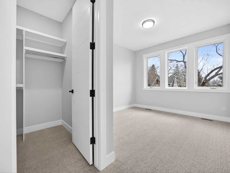 107 Hartford Road NW, Calgary, AB, T2K 2A7 - 36