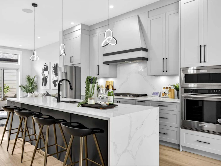 107 Hartford Road NW, Calgary, AB, T2K 2A7 - 8